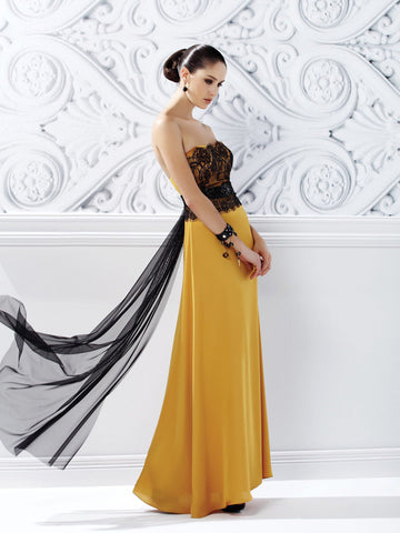 Stunning Couture Lace And Acetate Satin Dress With Trail #861