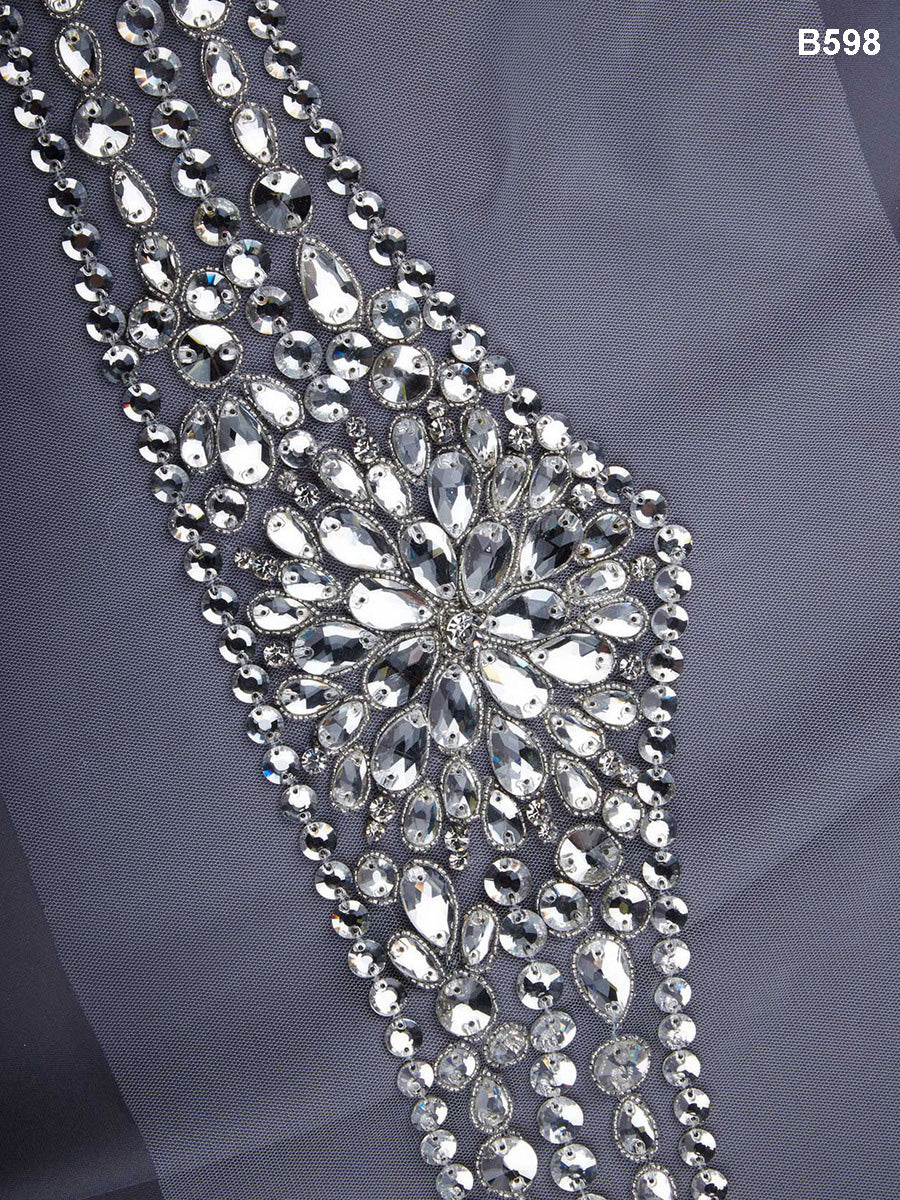 Dazzling Jewels: Artfully Hand Beaded Belt with Mesmerizing Rhinestones, a Must-Have for Red Carpet-Worthy Glamour