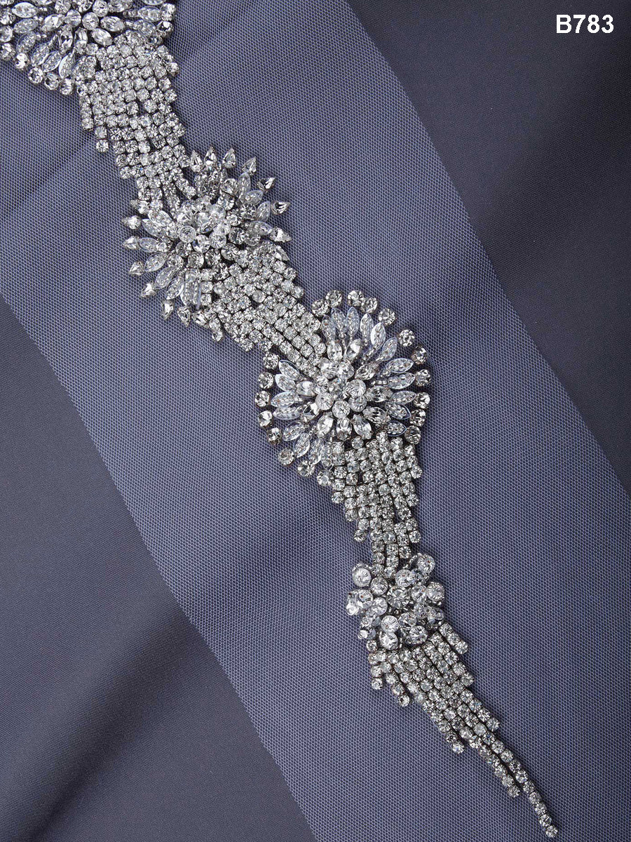 Beaded Brilliance: Luxurious Hand Beaded Belt with Captivating Rhinestones, a Showstopper for Refined Style